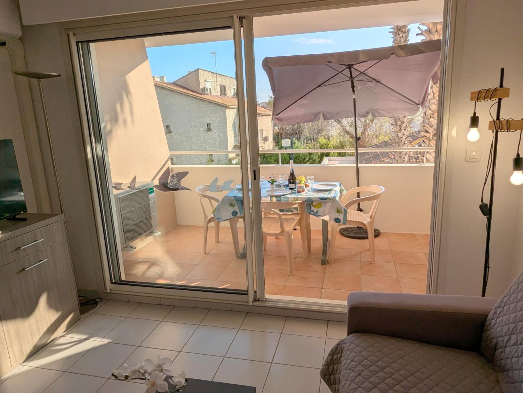 Sol-Y-Days Mayflower, Appartements Climatises Residence Avec Piscine Proche Centre ル・グロー・デュ・ロワ エクステリア 写真
